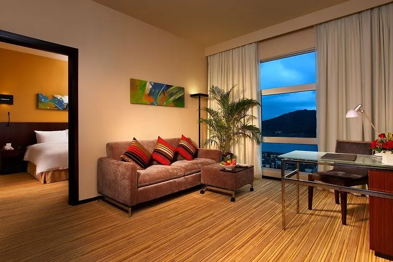 Eastin Hotel Penang Sungai Dua Bukit 4*,
